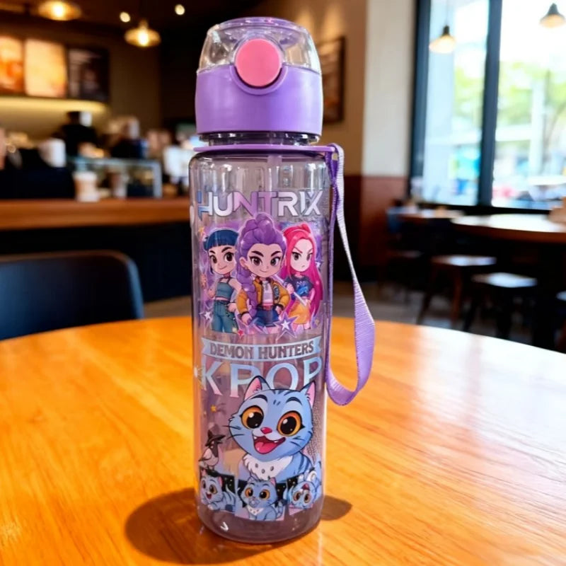K Pop Demon Hunters Kawaii Cartoon Figure Water Bottle – Girls’ Summer Sports Large Capacity Plastic Bottle | Portable for Hikin